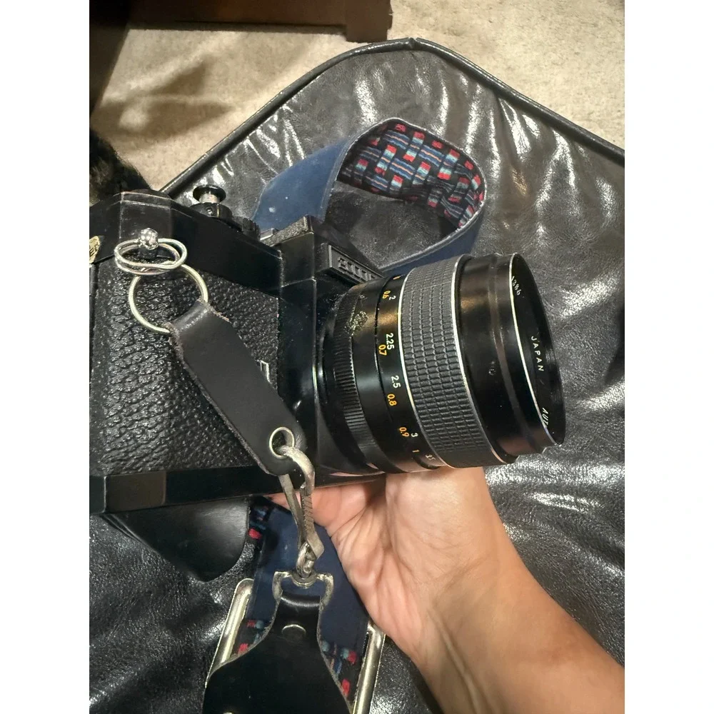 Sears‎ 2000 ES 35mm SLR Film Camera with Auto Sears 55mm f1.4 Lens Japan Black